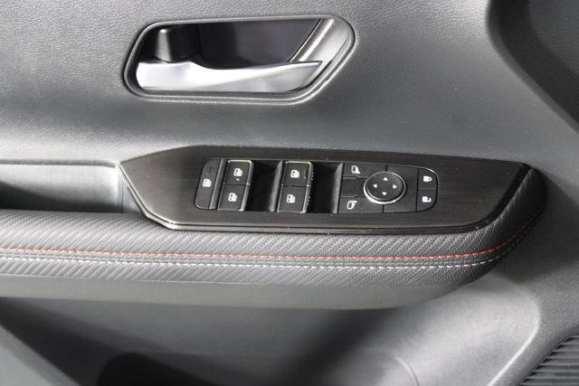Certified 2025 Nissan Kicks SR FWD image 23