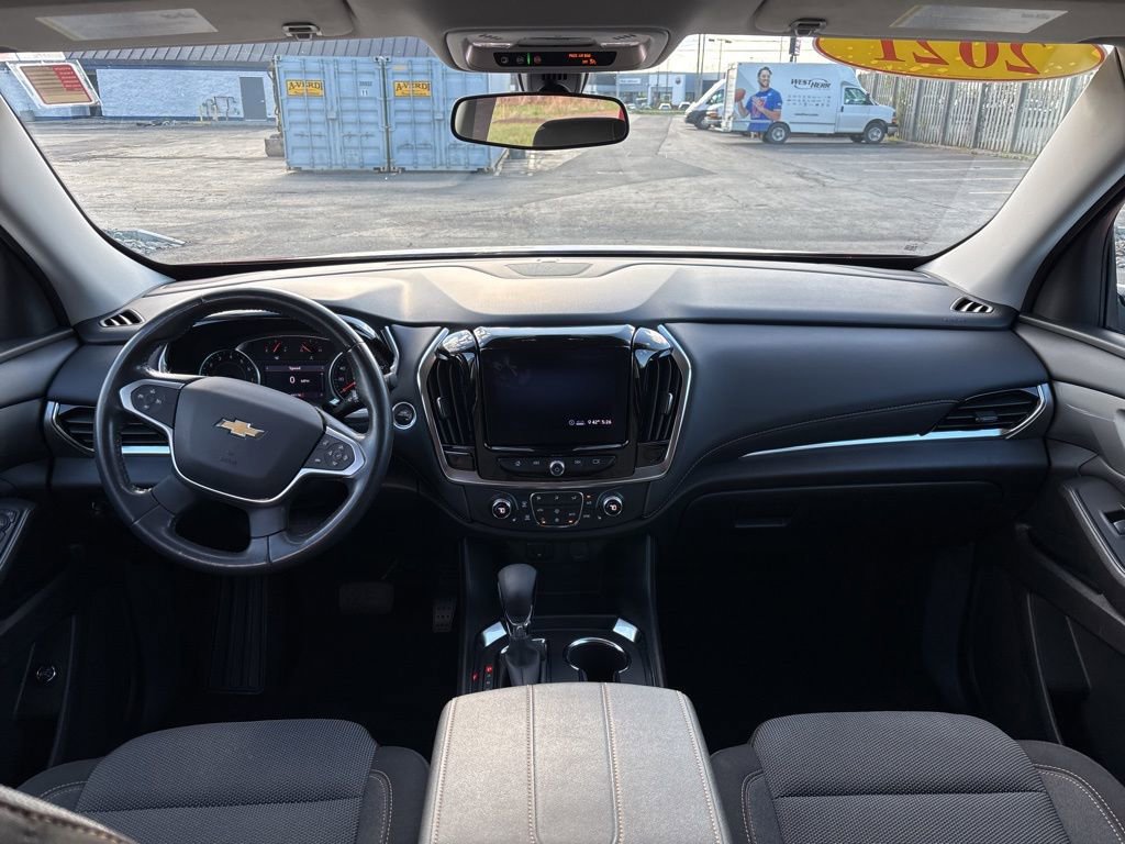 Used 2021 Chevrolet Traverse LT AWD/4WD image 19
