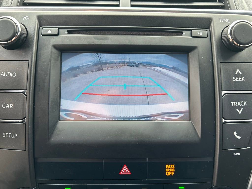 Used 2016 Toyota Camry SE image 20