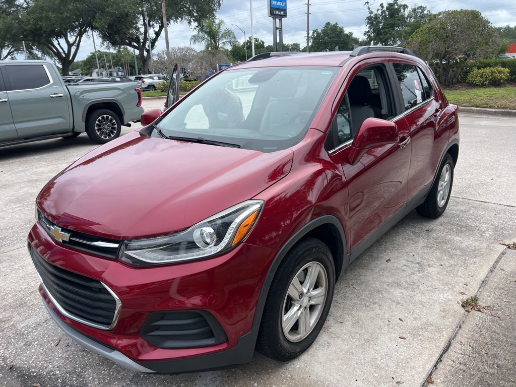 Used 2018 Chevrolet Trax LT w/ Driver Confidence Package FWD video 1