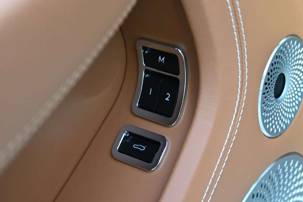 Used 2024 Bentley Continental GT image 28