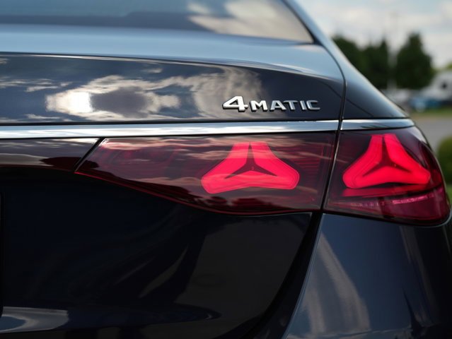 Used 2026 Mercedes-Benz E 350 4MATIC Sedan image 15