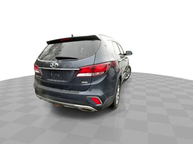 Used 2017 Hyundai Santa Fe SE w/ Cargo Package image 9