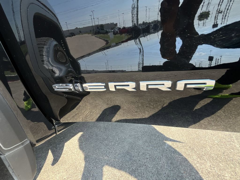 Used 2025 GMC Sierra 1500 Pro w/ Graphite Edition image 37