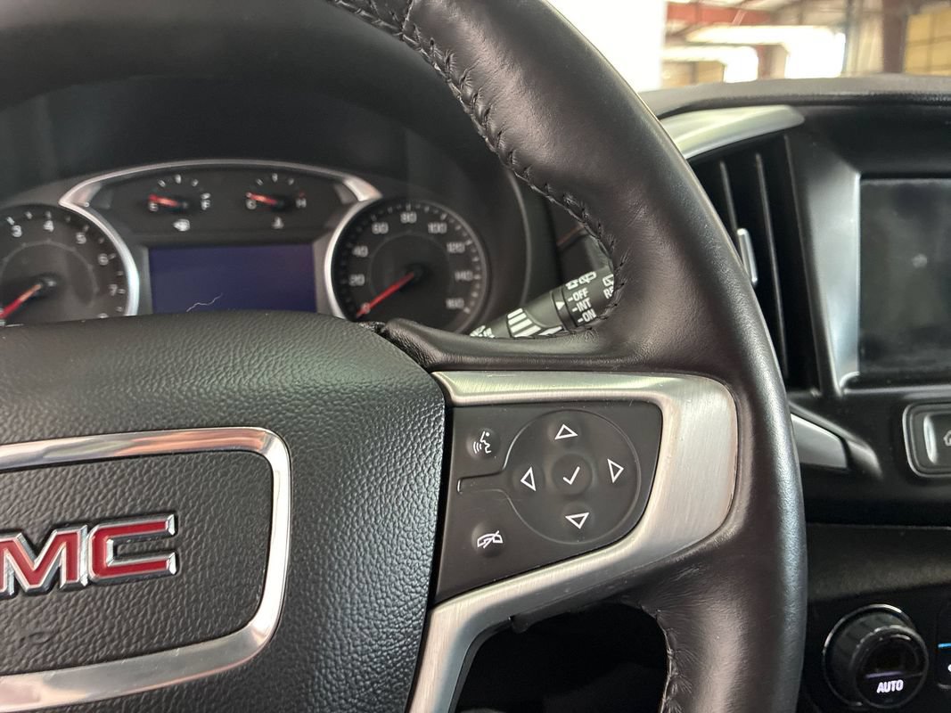 Used 2020 GMC Terrain SLE w/ Driver Convenience Package AWD/4WD image 13