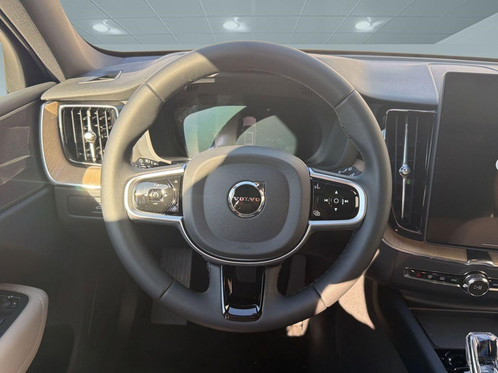 New 2026 Volvo XC60 B5 Core w/ Climate Package AWD/4WD image 17
