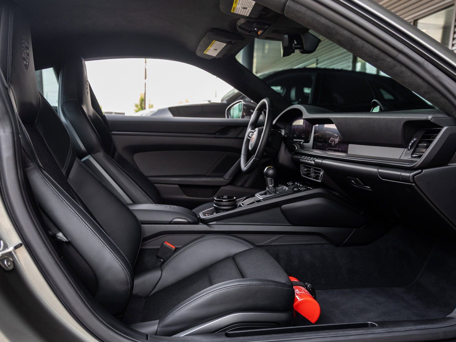 Certified 2025 Porsche 911 GT3 image 45