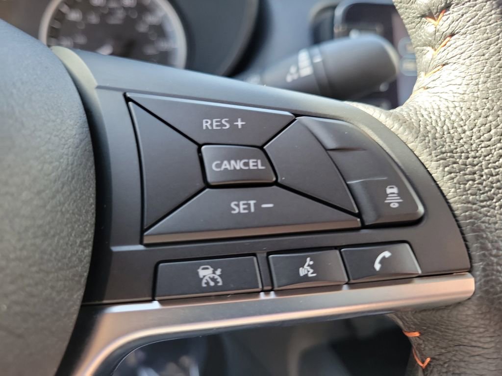 Certified 2025 Nissan Versa SR w/ Trunk Package image 31