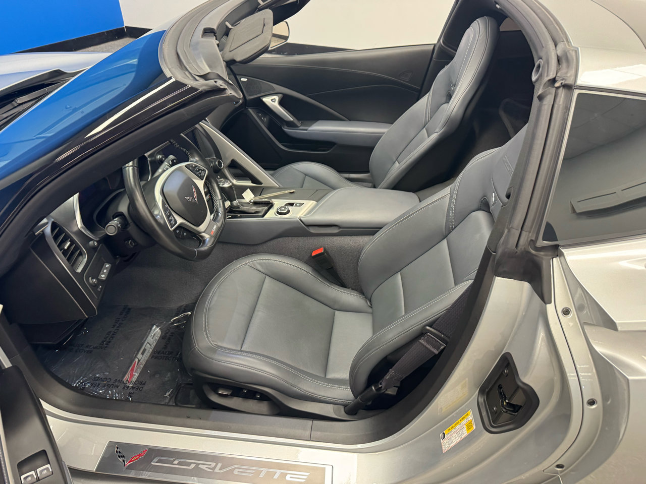 Used 2016 Chevrolet Corvette Z06 w/ 2LZ Preferred Equipment Group image 16