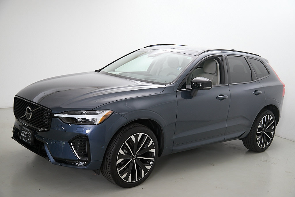 Certified 2026 Volvo XC60 B5 Ultra AWD/4WD image 6