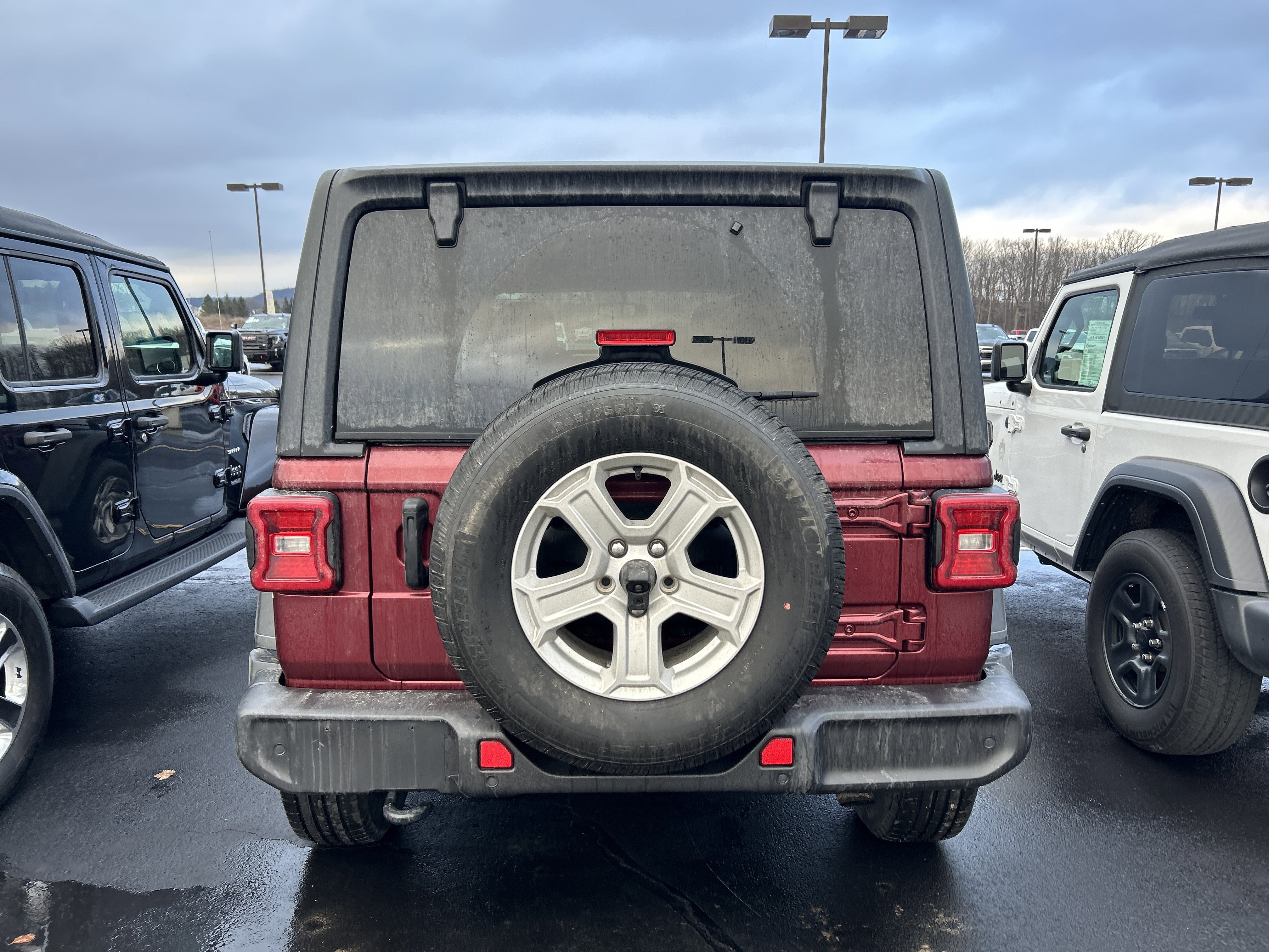 Used 2022 Jeep Wrangler Unlimited Sport image 5