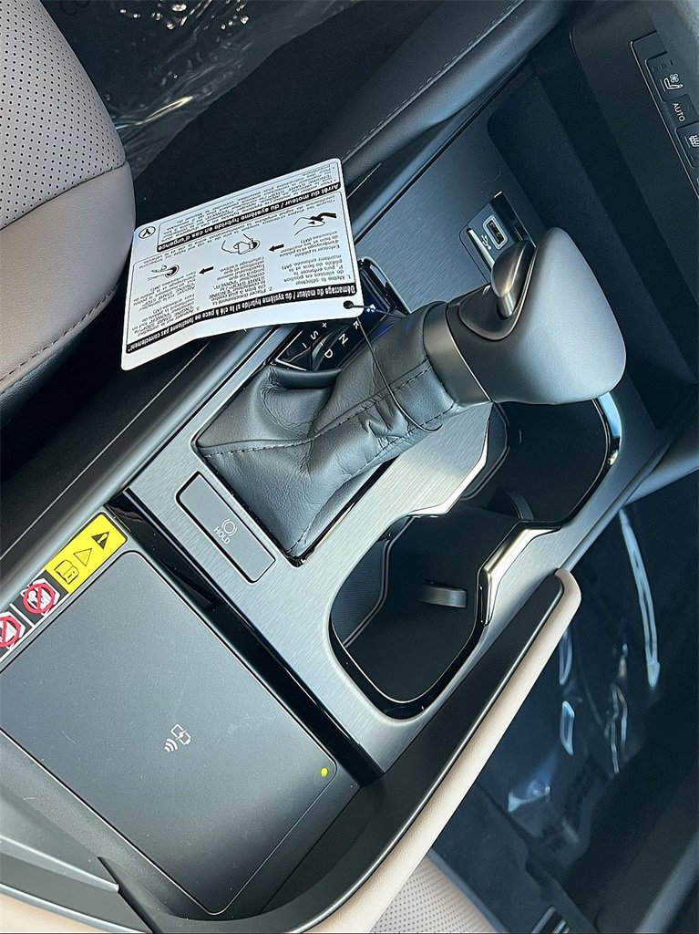 New 2025 Lexus ES 350 w/ Premium Package image 16