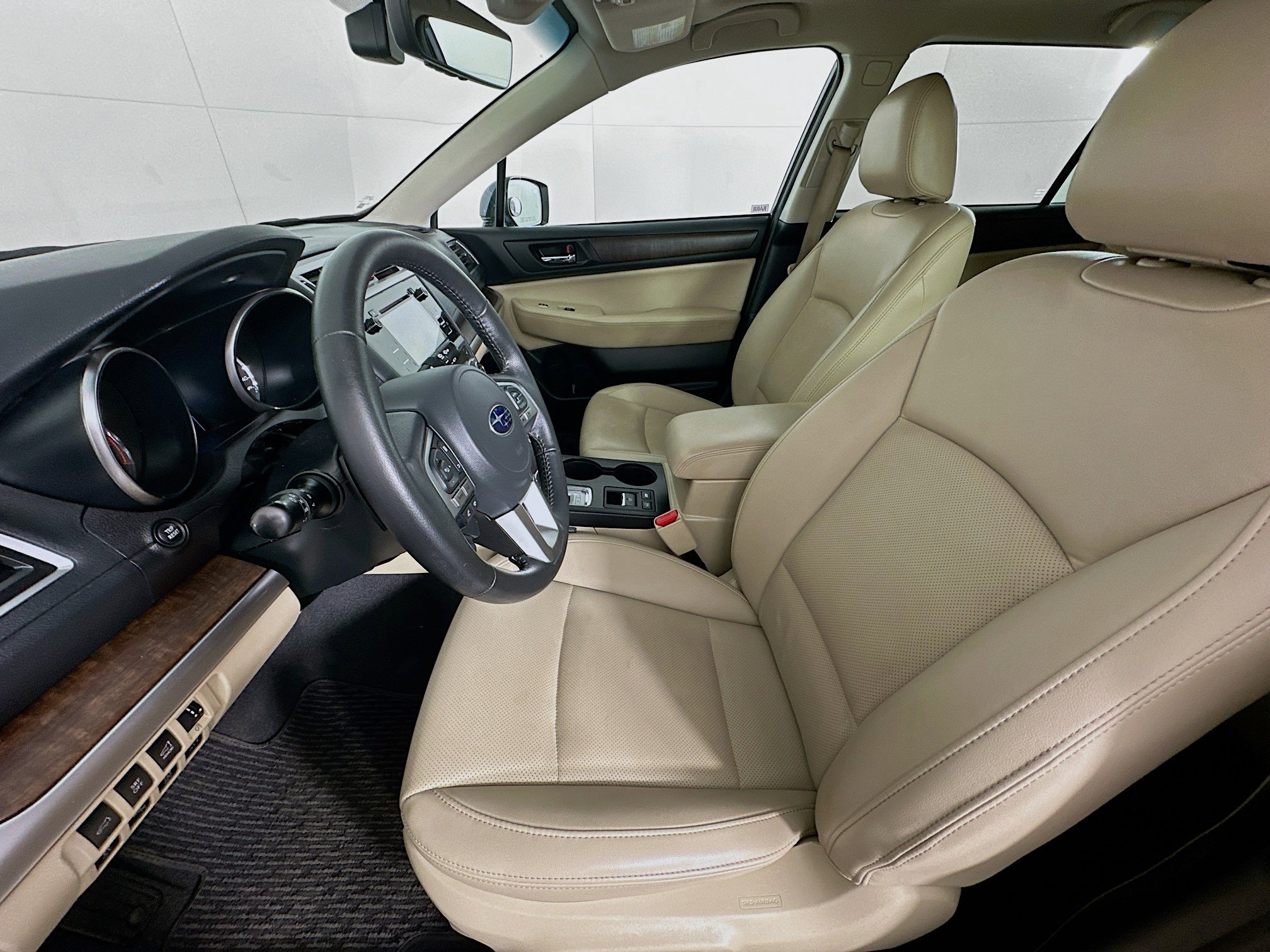 Used 2017 Subaru Outback 2.5i Limited image 13