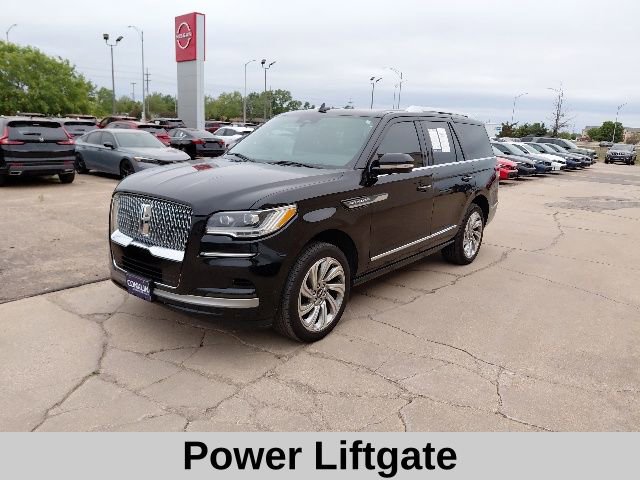 Used 2024 Lincoln Navigator Premiere AWD/4WD image 9