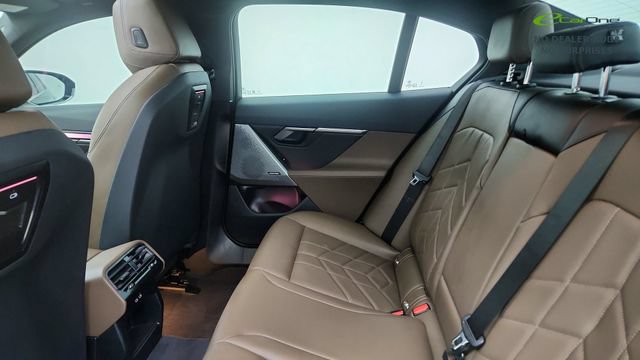Used 2024 BMW i5 eDrive40i w/ Convenience Package RWD image 30