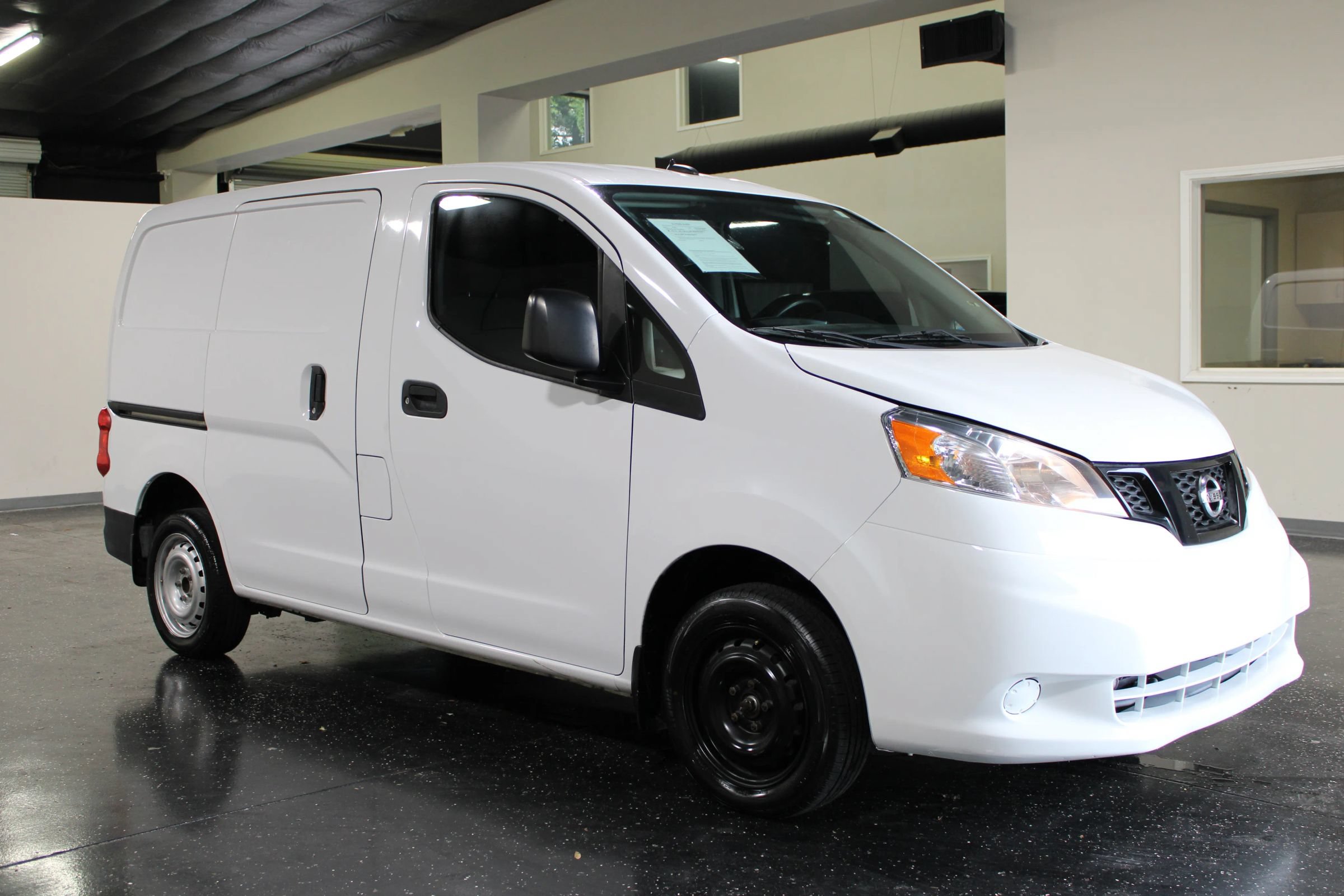 Used 2021 Nissan NV200 S FWD image 1