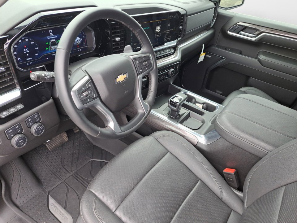 Certified 2025 Chevrolet Silverado 1500 LTZ w/ LTZ Premium Package image 10