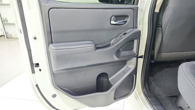Certified 2024 Nissan Frontier SV w/ Technology Package RWD image 20