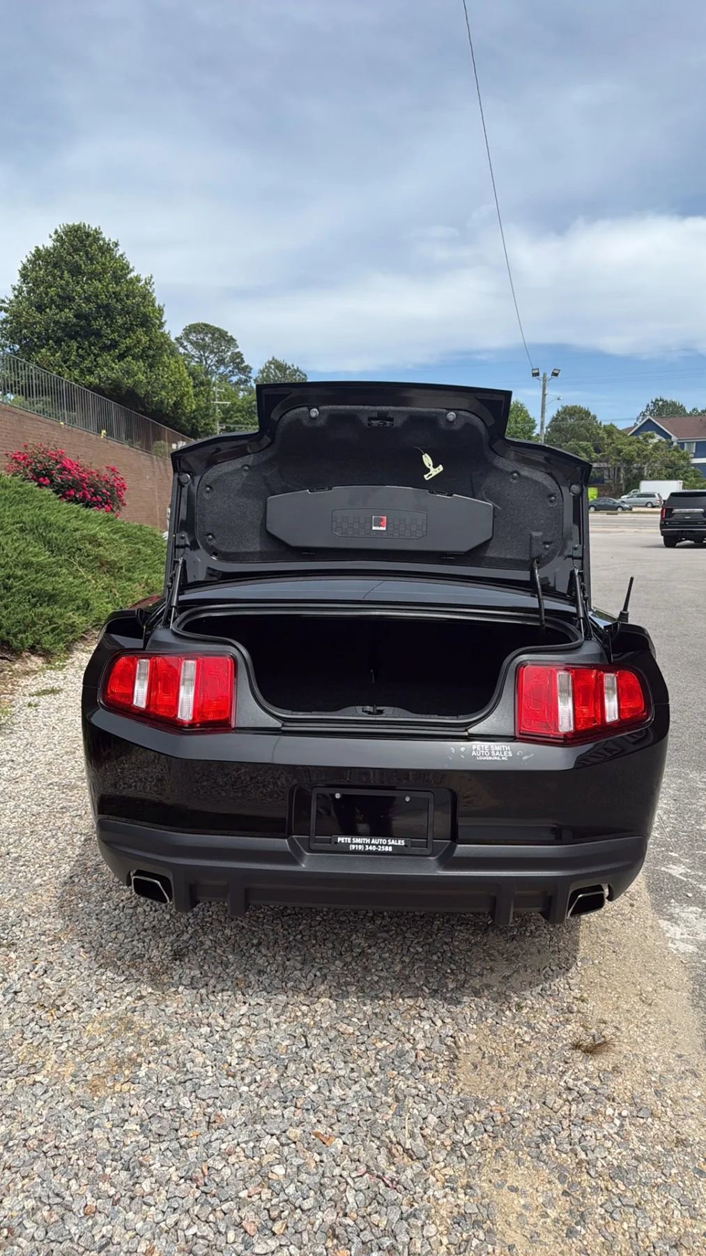 Used 2012 Ford Mustang GT Premium w/ HID Headlamps & Security Pkg RWD image 43