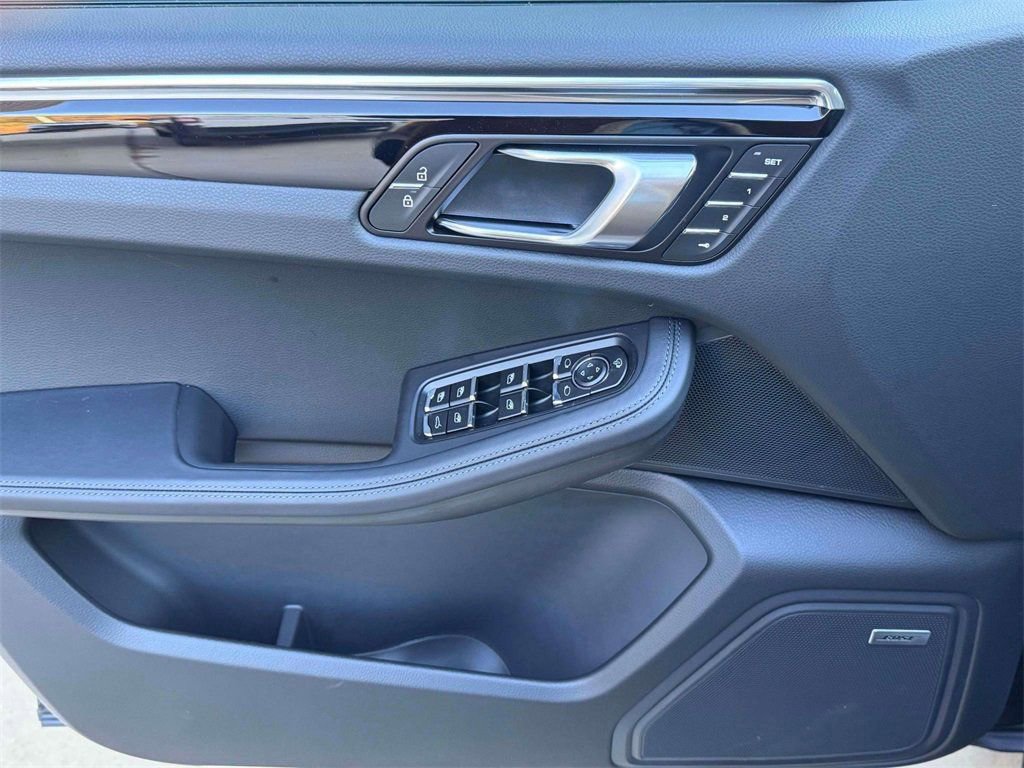 New 2026 Porsche Macan S AWD/4WD image 16