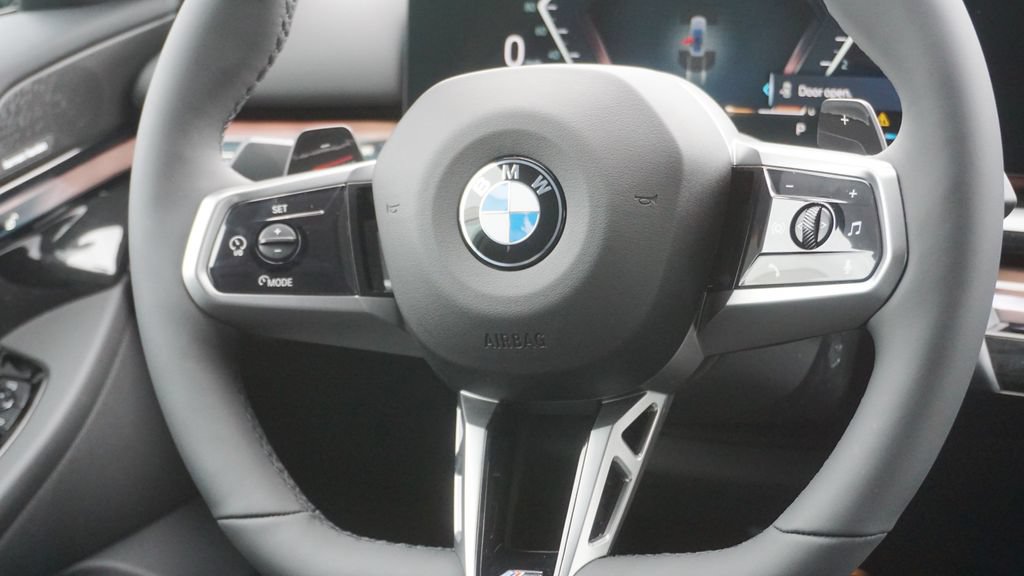 New 2027 BMW 530i xDrive w/ M Sport Package AWD/4WD image 17