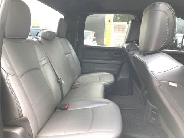 Certified 2024 RAM 2500 Tradesman w/ Chrome Appearance Group AWD/4WD image 39