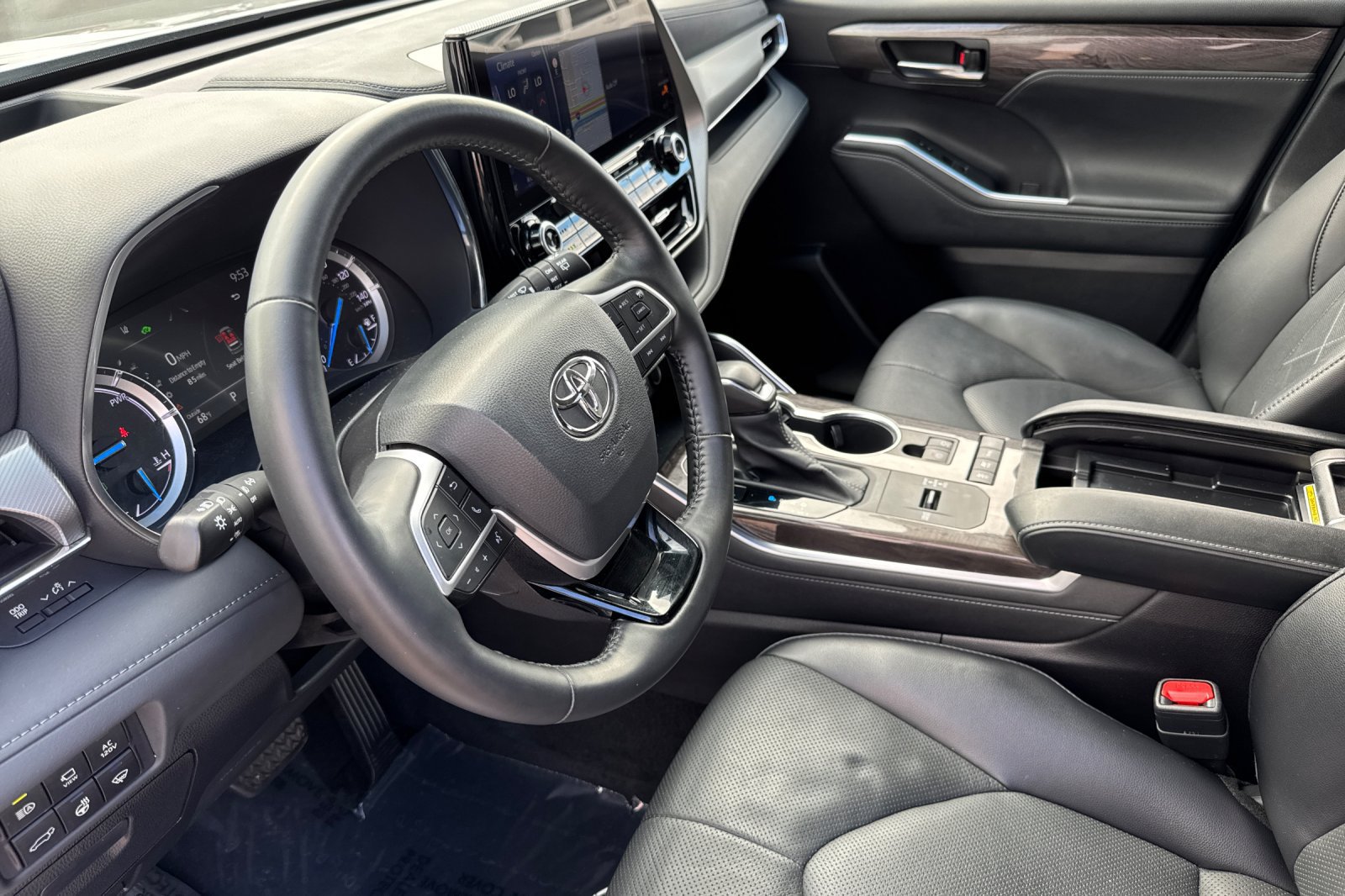 Certified 2022 Toyota Highlander Platinum AWD/4WD image 12