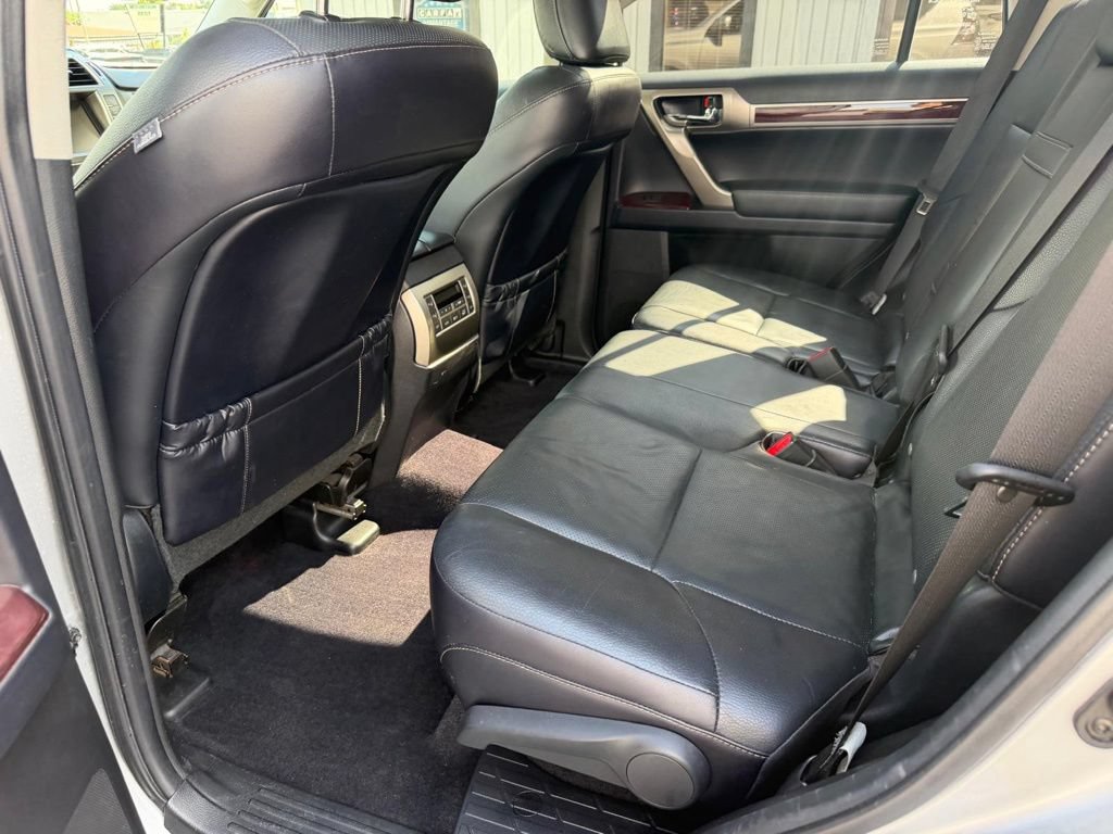 Used 2018 Lexus GX 460 Premium w/ Premium Package AWD/4WD image 18