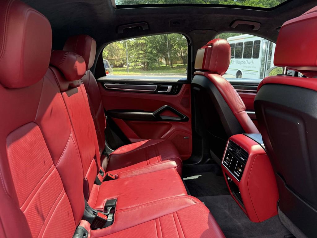 Used 2021 Porsche Cayenne GTS AWD/4WD image 16