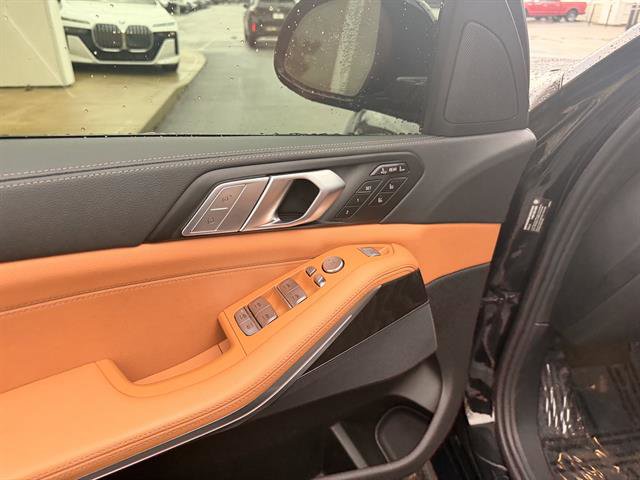 Certified 2022 BMW X7 xDrive40i w/ Executive Package image 11