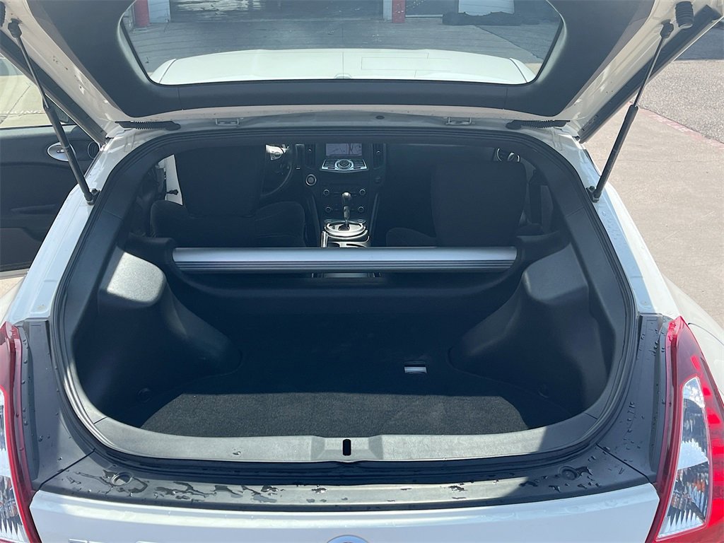 Used 2018 Nissan 370Z w/ Sport Package image 23