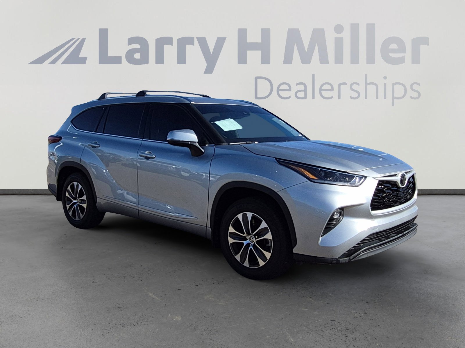 Used 2021 Toyota Highlander XLE image 7