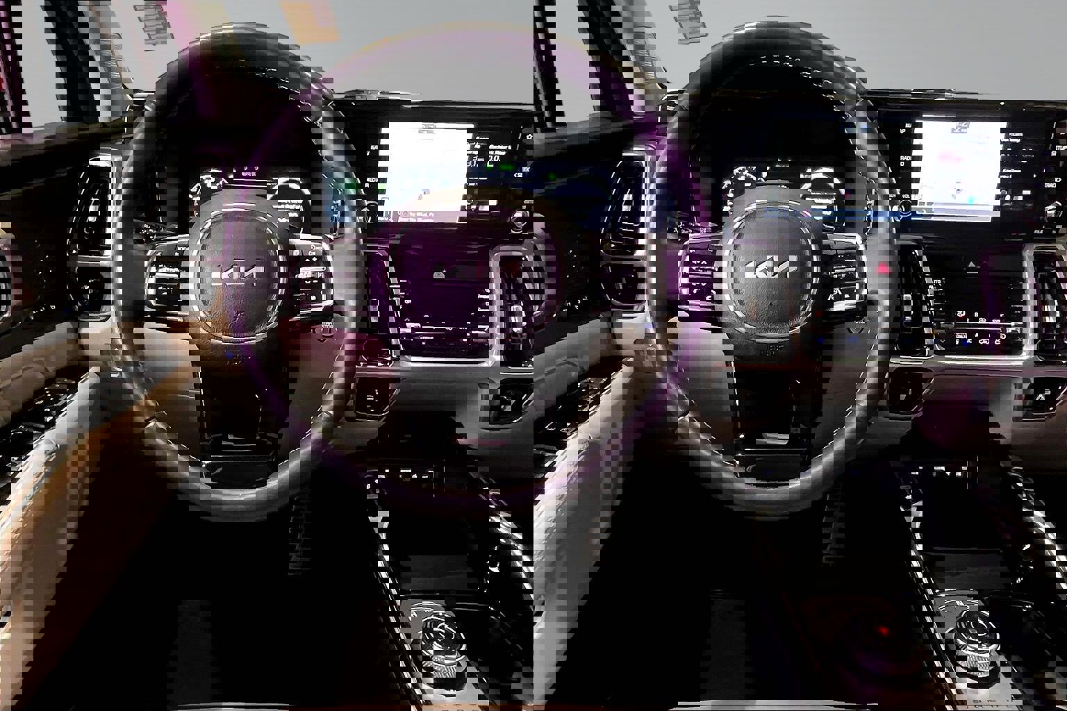 Used 2023 Kia Sorento SX Prestige w/ Panoramic Sunroof Package image 8