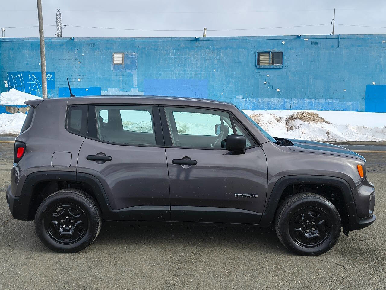 Used 2019 Jeep Renegade Sport image 8