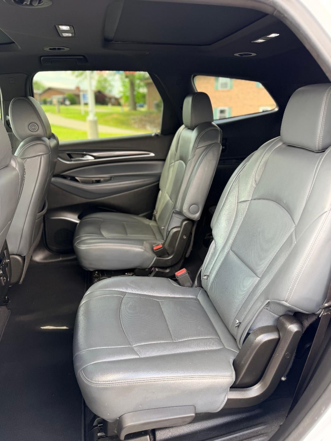 Used 2023 Buick Enclave Essence w/ Experience Buick Package FWD image 11