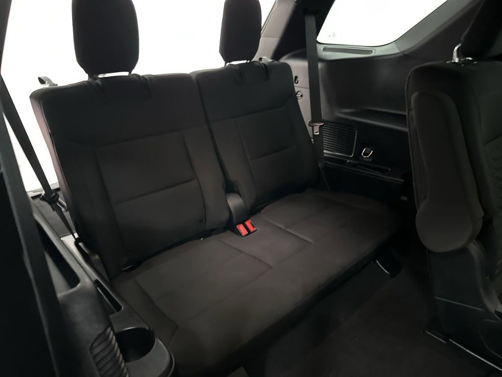 Used 2020 Ford Explorer XLT image 27