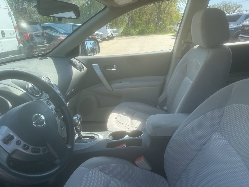 Used 2010 Nissan Rogue SL w/ Premium Pkg AWD/4WD image 15