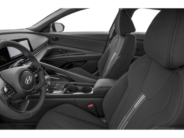 Used 2025 Hyundai Elantra SEL FWD image 11