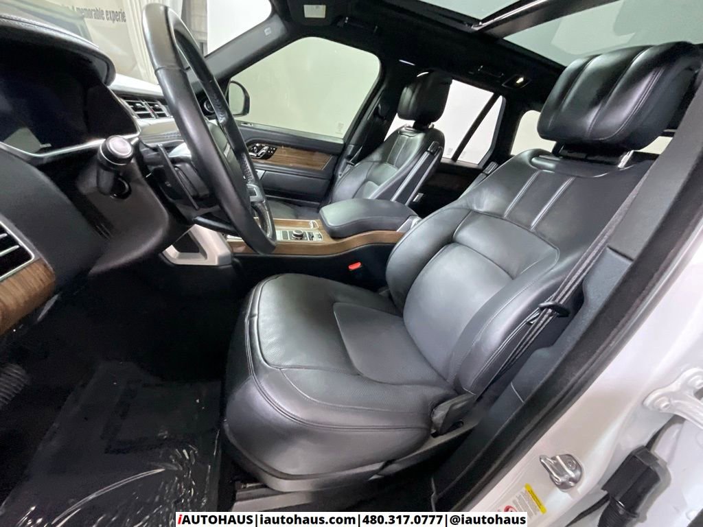 Used 2018 Land Rover Range Rover HSE image 13