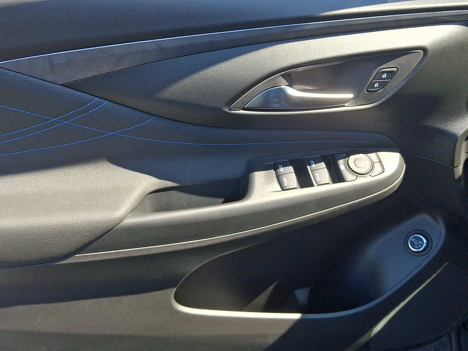New 2026 Buick Envista Sport Touring w/ Convenience I Package FWD image 10