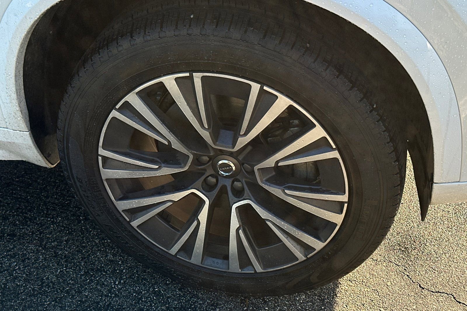 Used 2022 Volvo XC90 T5 Momentum w/ Climate Package image 4