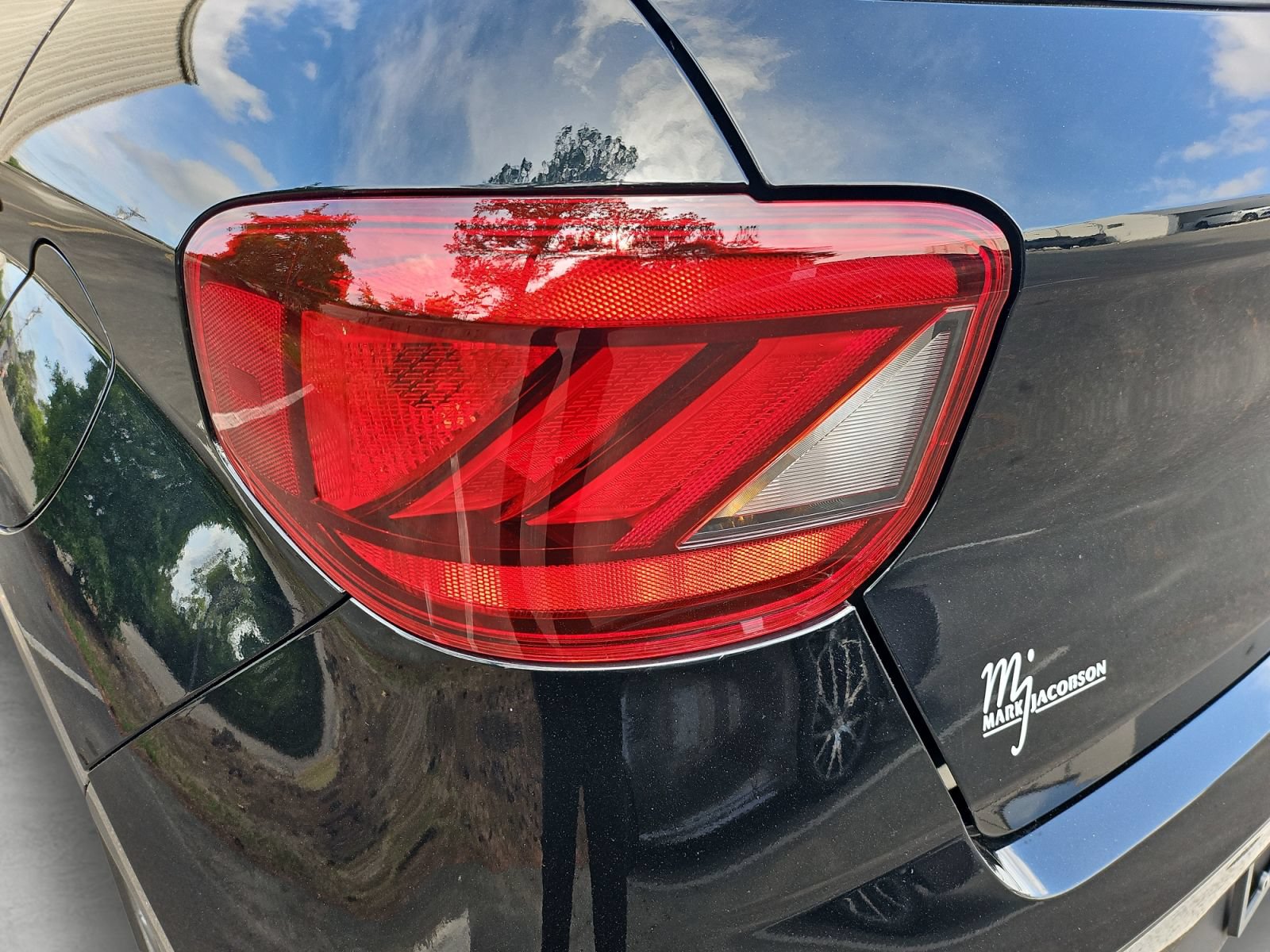 Used 2022 Hyundai Venue SEL FWD image 14