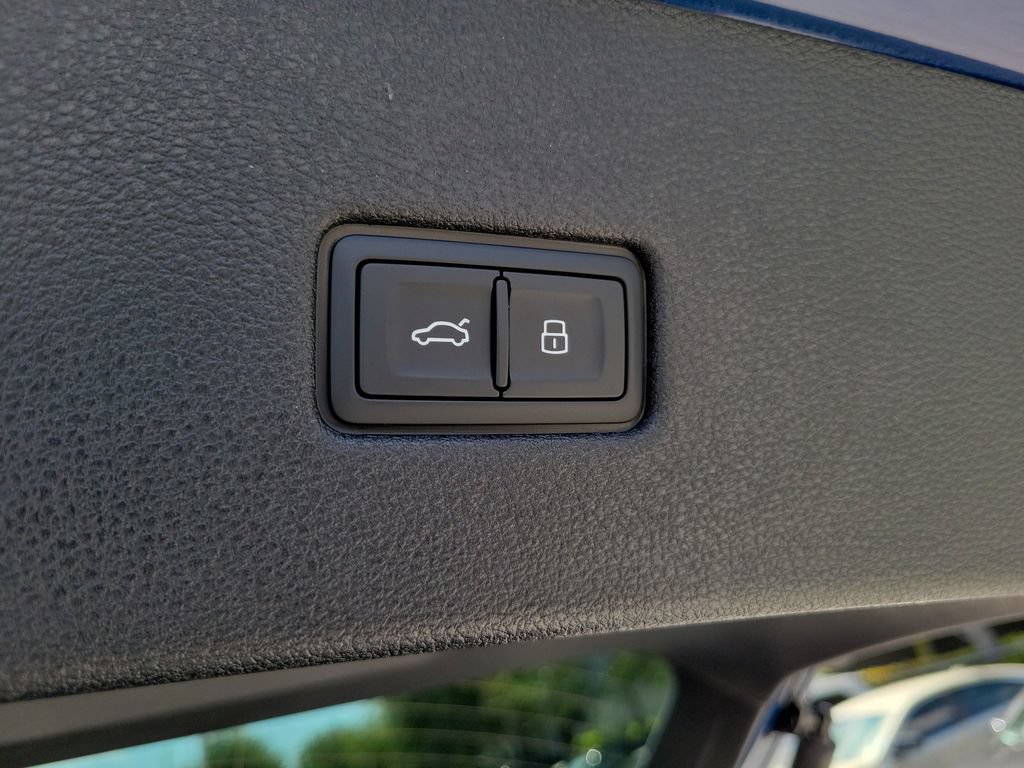 New 2026 Audi SQ8 Premium Plus AWD/4WD image 30