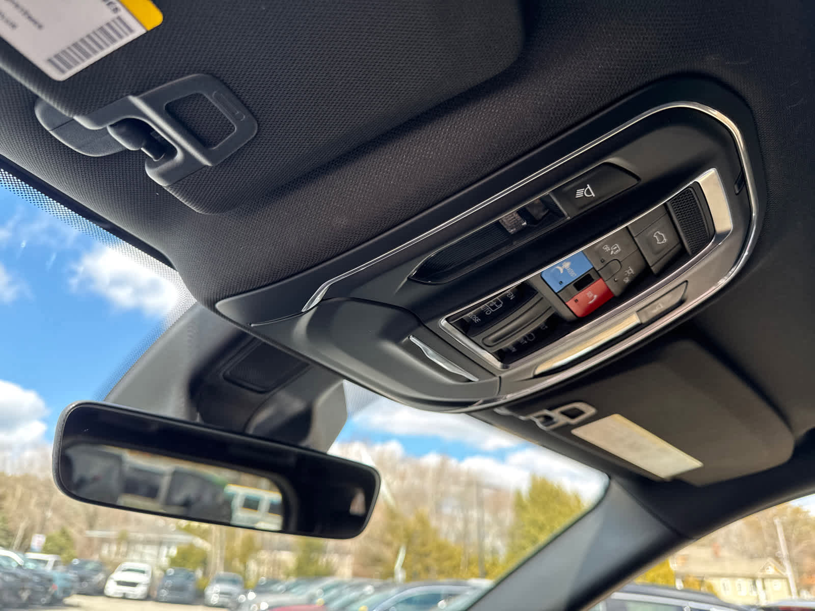 Used 2025 Jeep Grand Cherokee Altitude AWD/4WD image 25