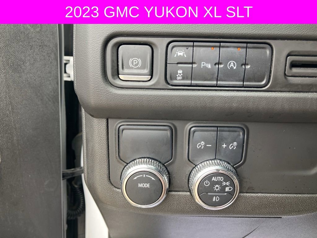 Used 2023 GMC Yukon XL SLT image 28