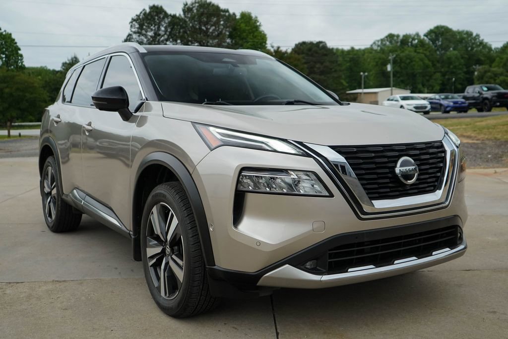 Used 2021 Nissan Rogue Platinum FWD image 35