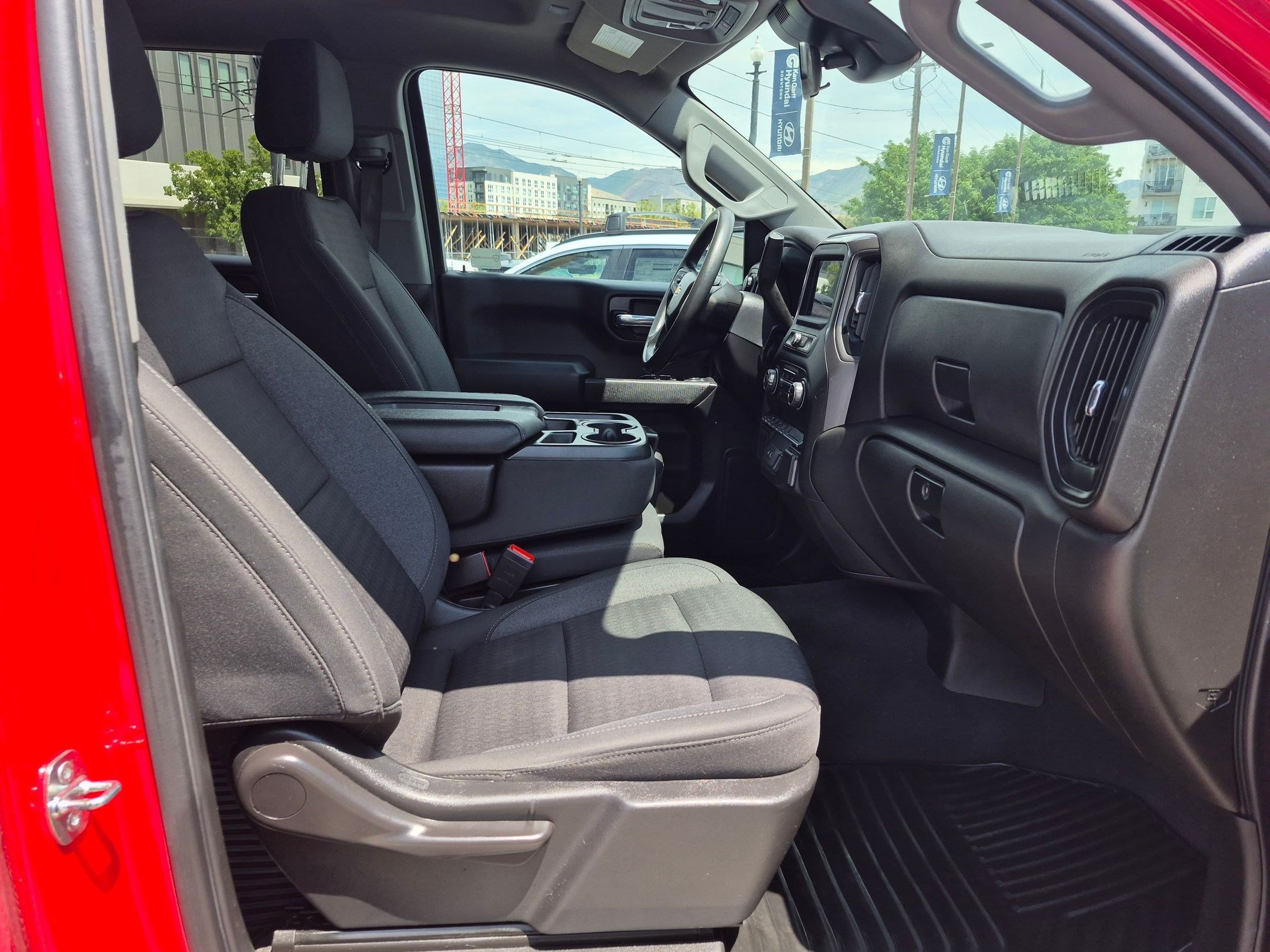 Used 2022 Chevrolet Silverado 1500 Custom AWD/4WD image 30