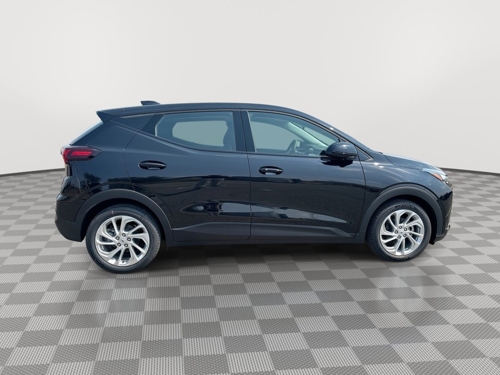 New 2027 Chevrolet Bolt LT w/ Comfort Package FWD image 9