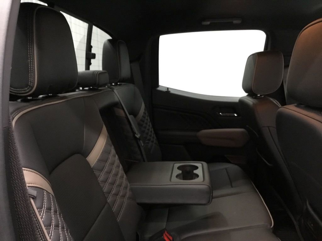 Used 2023 GMC Canyon Denali AWD/4WD image 18