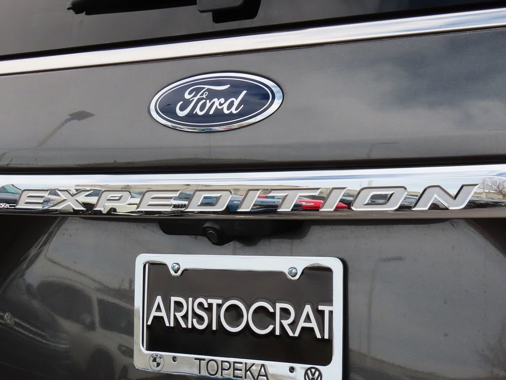Used 2018 Ford Expedition Limited image 19